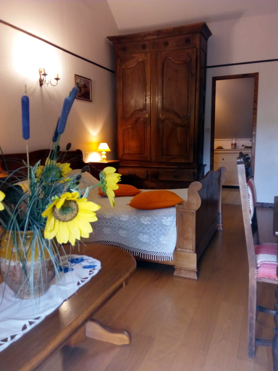 Balihoure | Desk, soundproofing, free cribs/infant beds, free WiFi