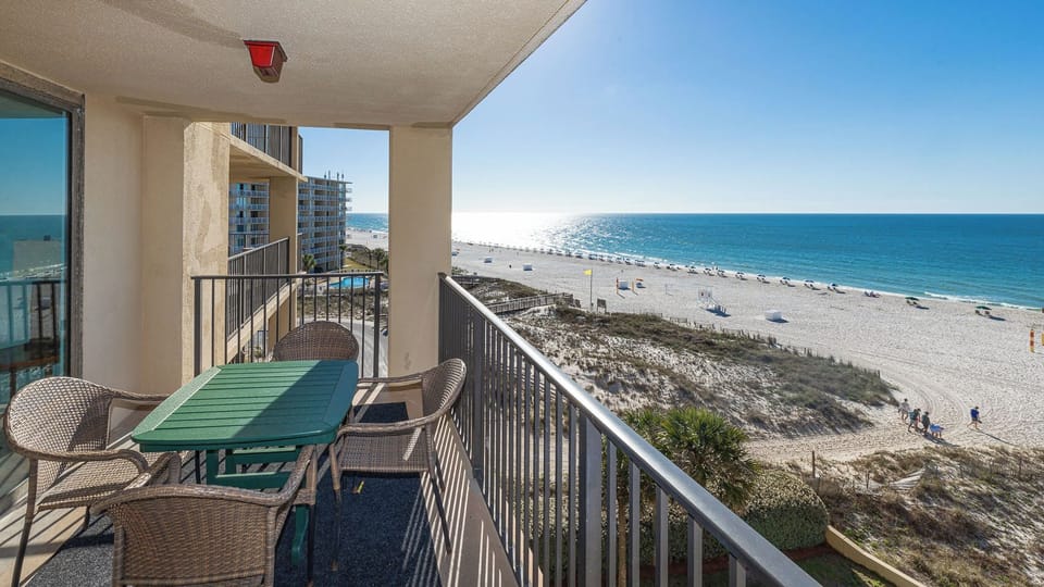 From your balcony, feel the warm sun as you sip drinks and watch the waves kiss the gulf shore