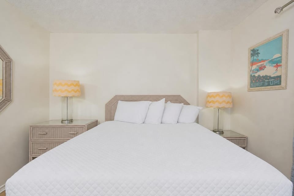 Get ready to recharge for your beach adventures in this cozy queen guest suite
