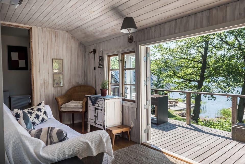 Fisherman's cabin | Living area