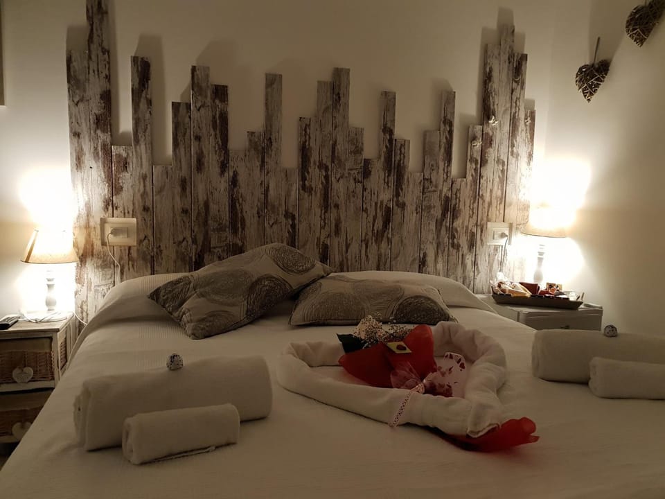 1 bedroom, in-room safe, desk, blackout drapes