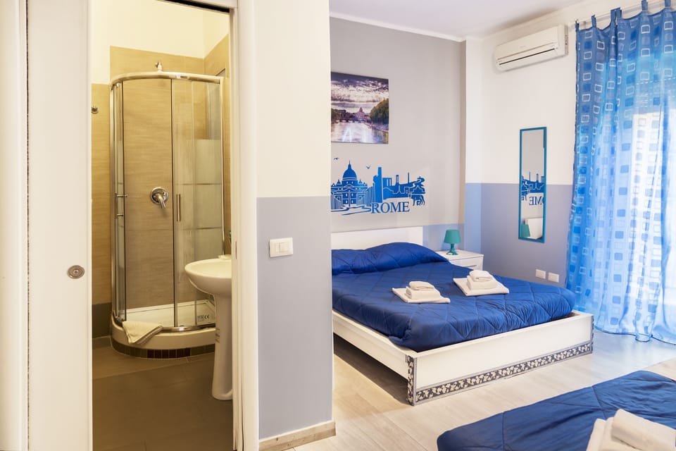 Panoramic Triple Room | Desk, iron/ironing board, free WiFi