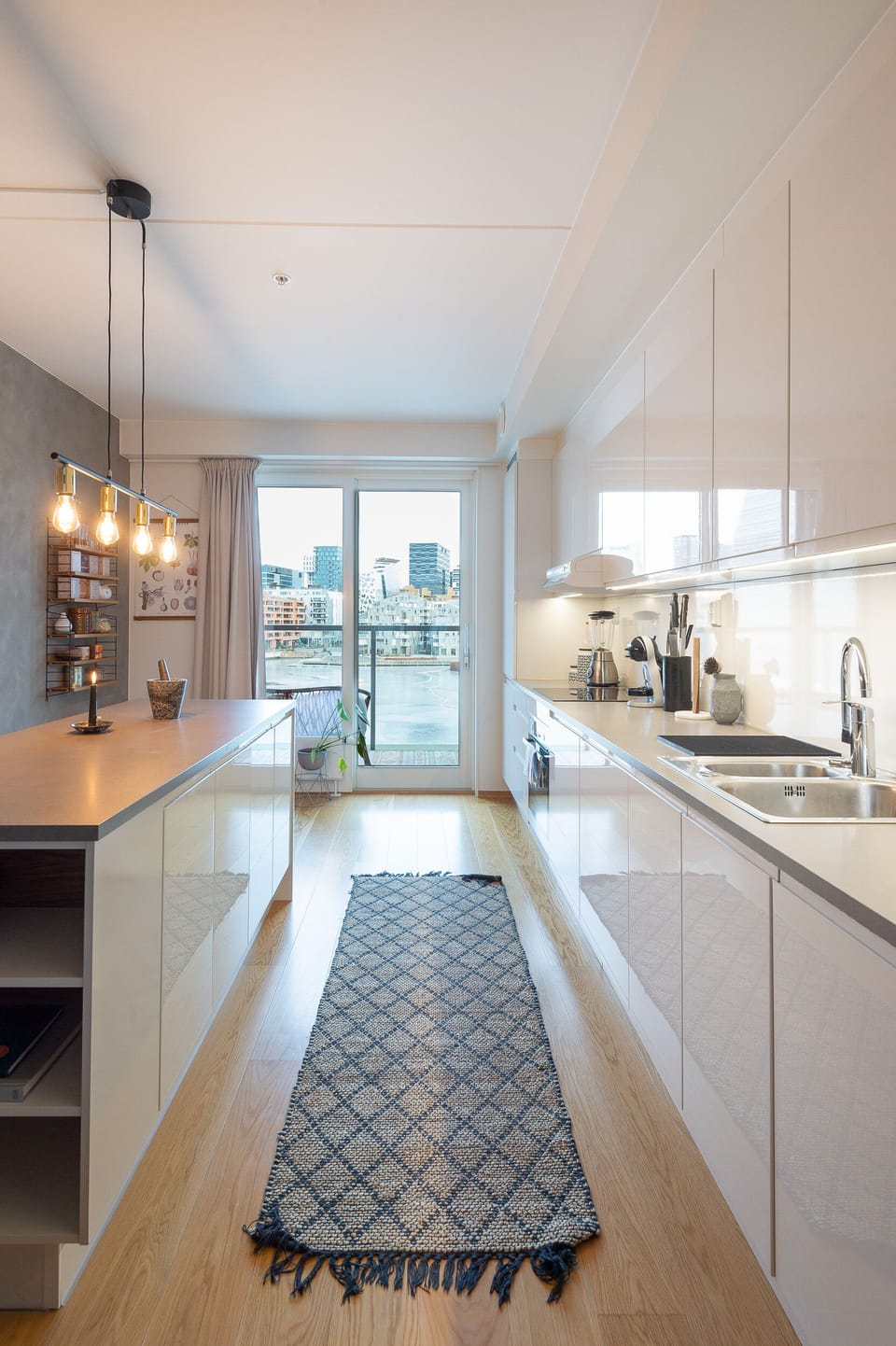 Apartment, 1 Bedroom | Private kitchen | Full-size fridge, microwave, oven, stovetop