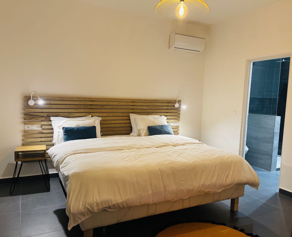 Deluxe Double Room | Egyptian cotton sheets, premium bedding, Tempur-Pedic beds, minibar