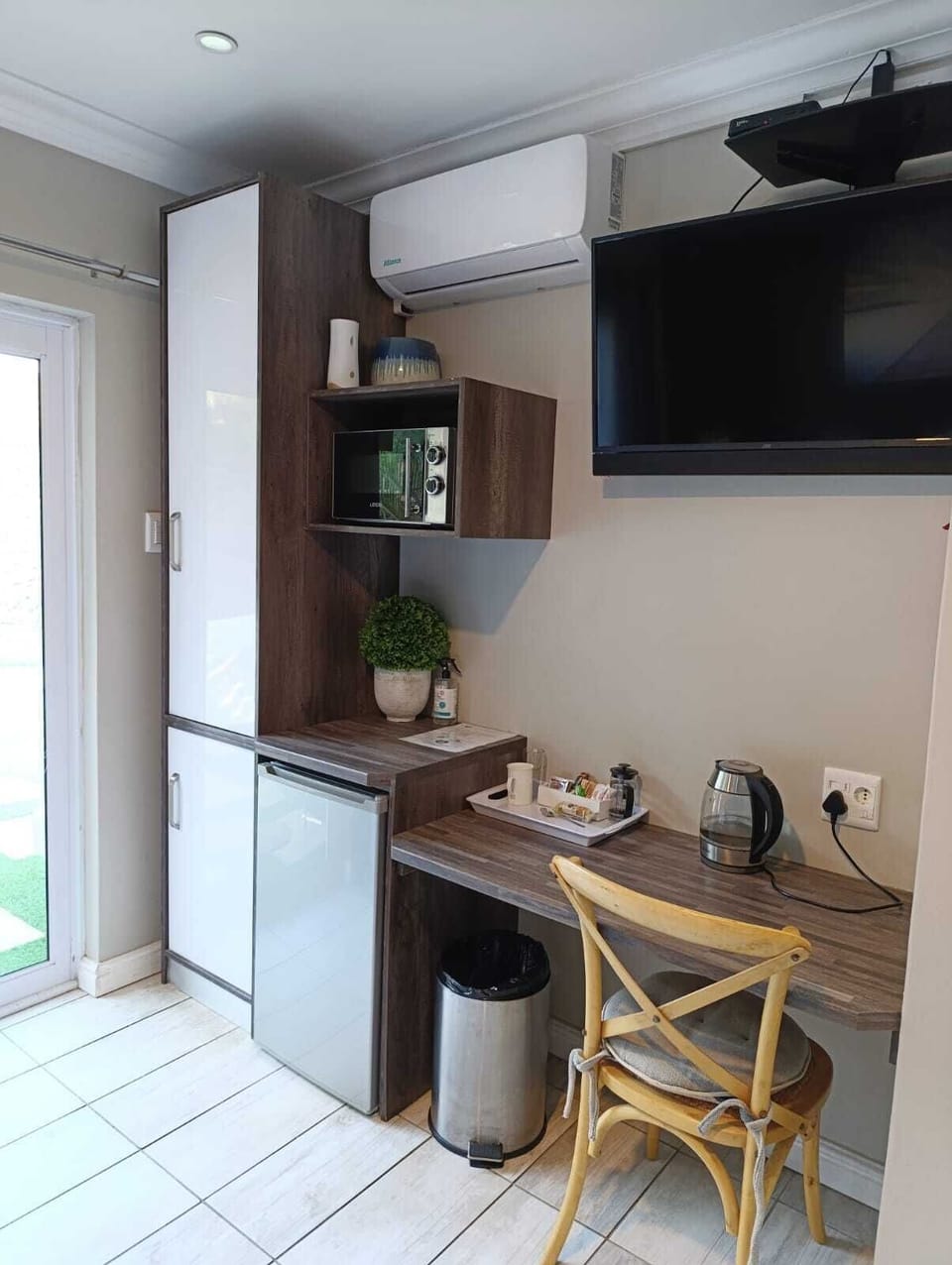 Executive Double or Twin Room, 1 King Bed | 1 bedroom, premium bedding, memory foam beds, in-room safe