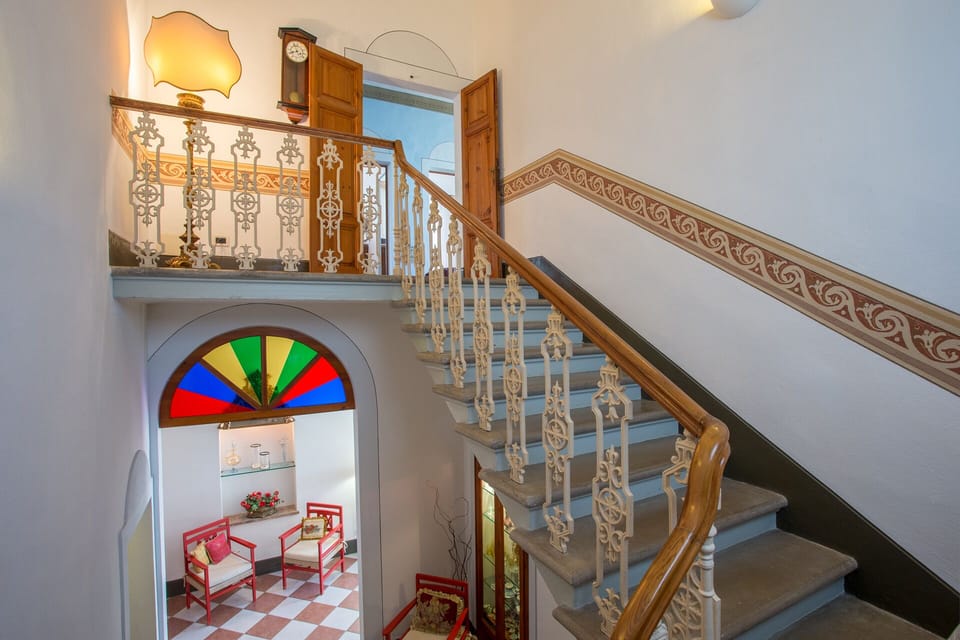 Photos, stairwell