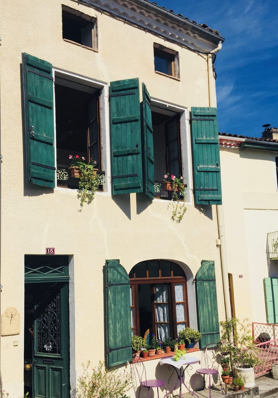Maison Leschenault facade.