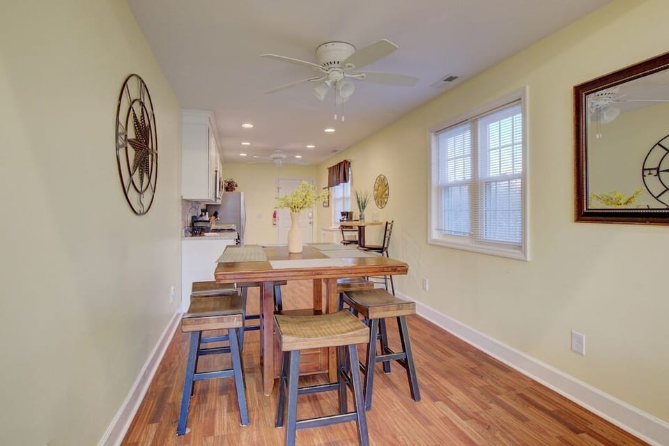 table 2nd floor 
