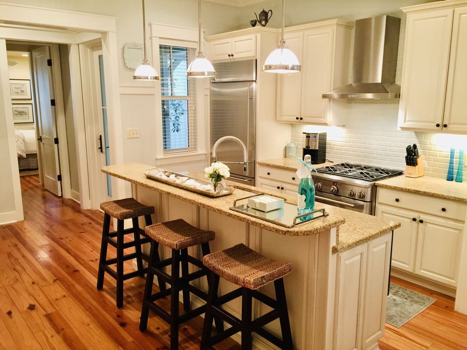 Beautifully equipped kitchen