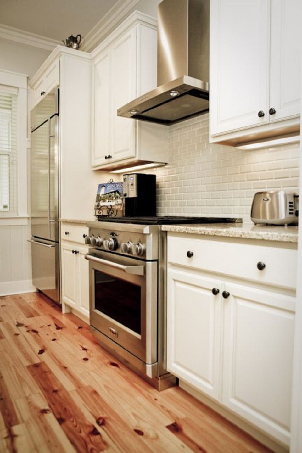 Soft subway tile, large upgraded stainless steel appliances