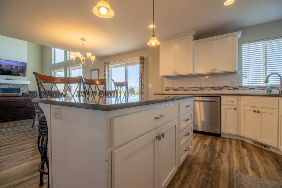 Main Floor Kitchen