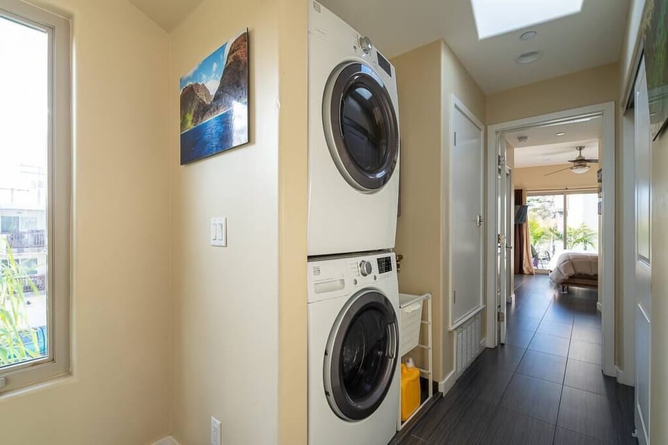 Washer and dryer 