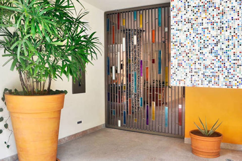 V177 204,  Entrance. (MyPvRentals)