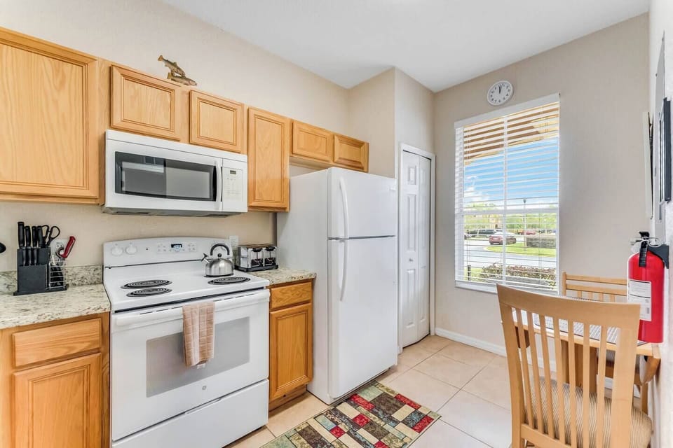 full equipped kitchen