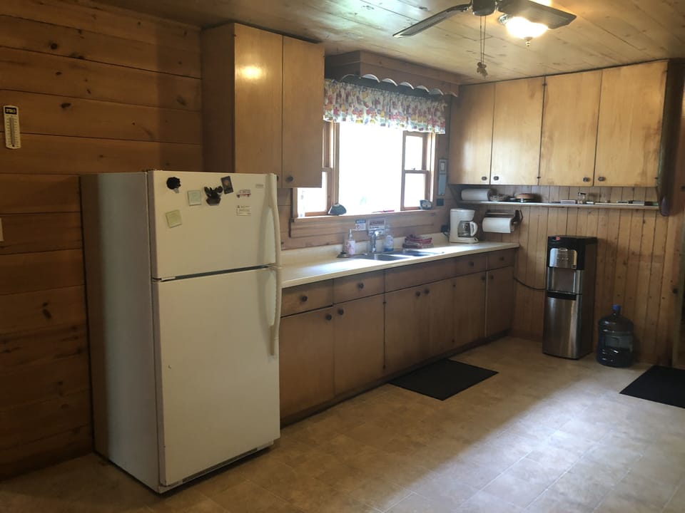 Kitchen, including water dispenser 