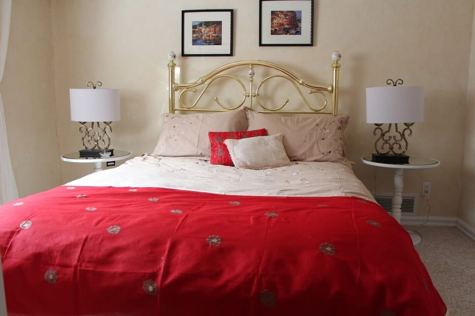 Copper Island Suite Bedroom 1