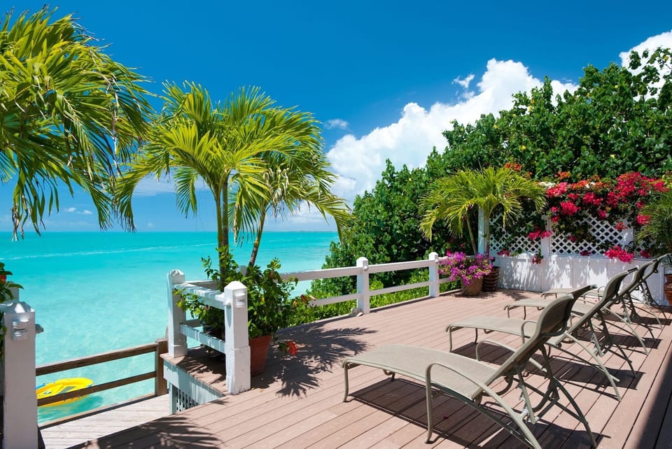 Unobstructed ocean views from pool deck