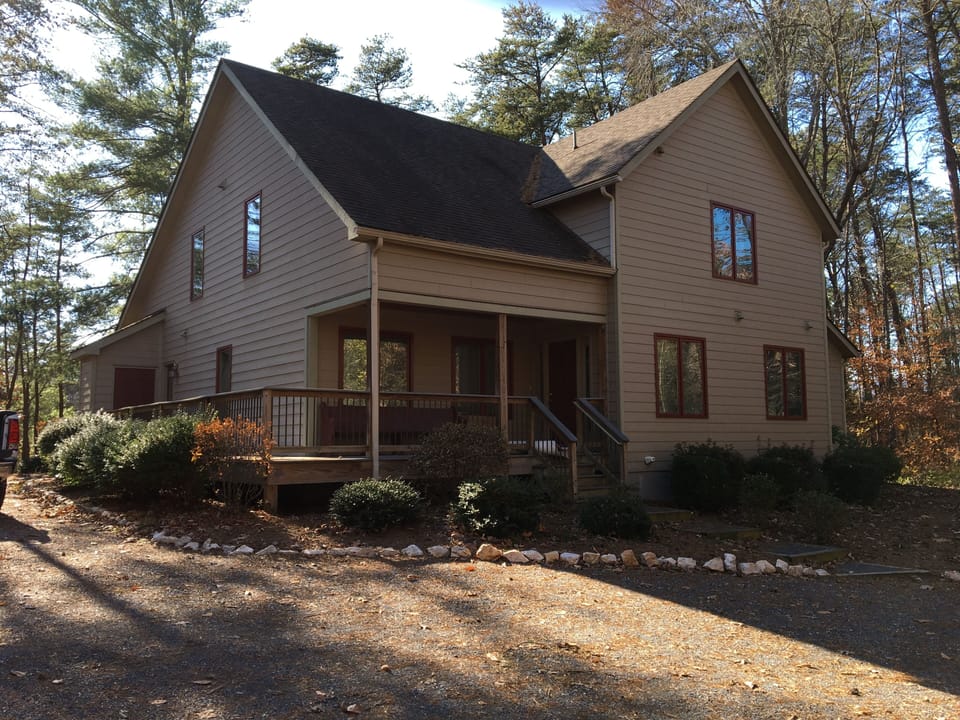 Welcome to your mountain getaway!