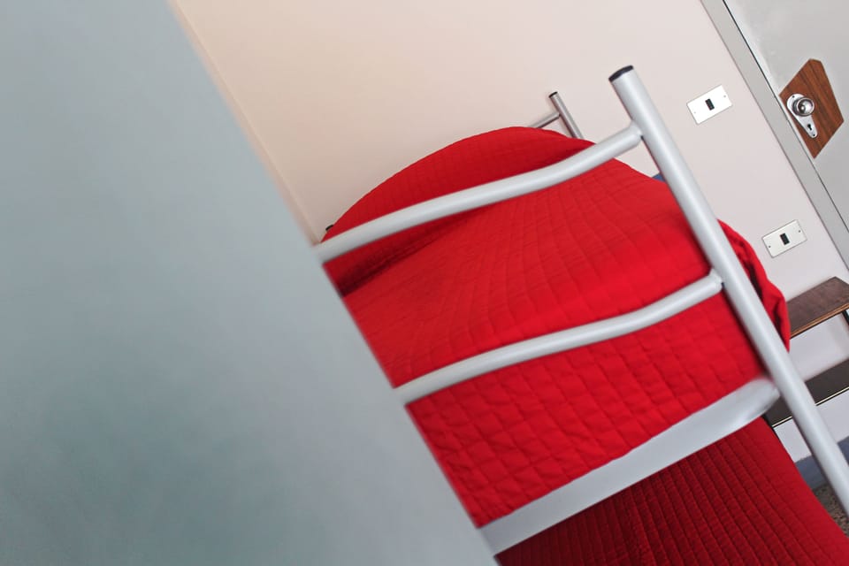 Quadruple Room | Cribs/infant beds