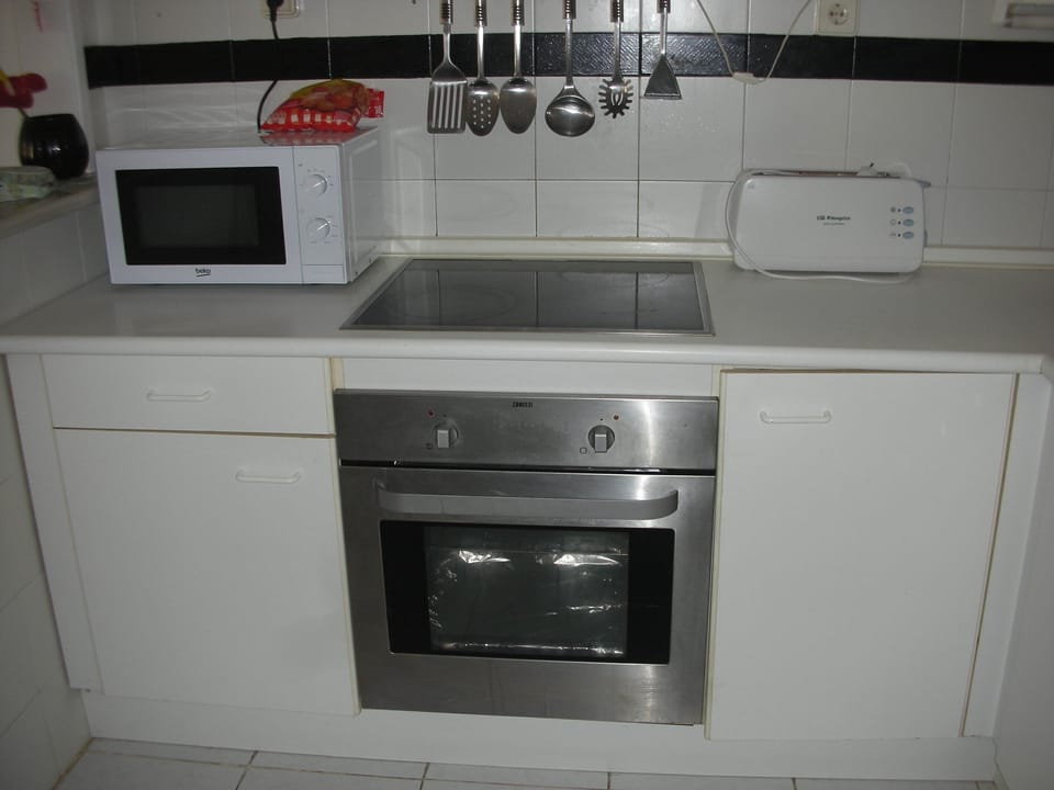 Cooker Kitchen
