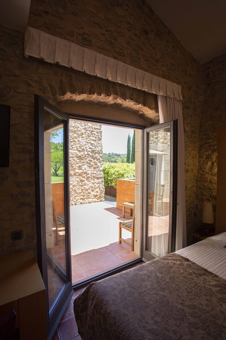 Superior Double Room | Minibar, in-room safe, desk, iron/ironing board