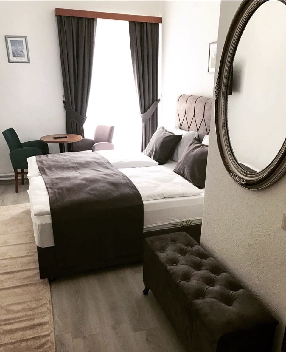 Basic Double or Twin Room, 1 Bedroom | WiFi (free)