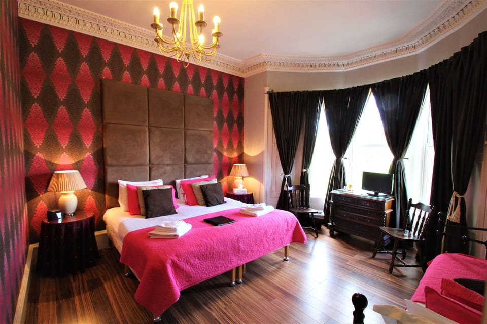 Family Quadruple Room, Ensuite | Select Comfort beds, in-room safe, individually decorated