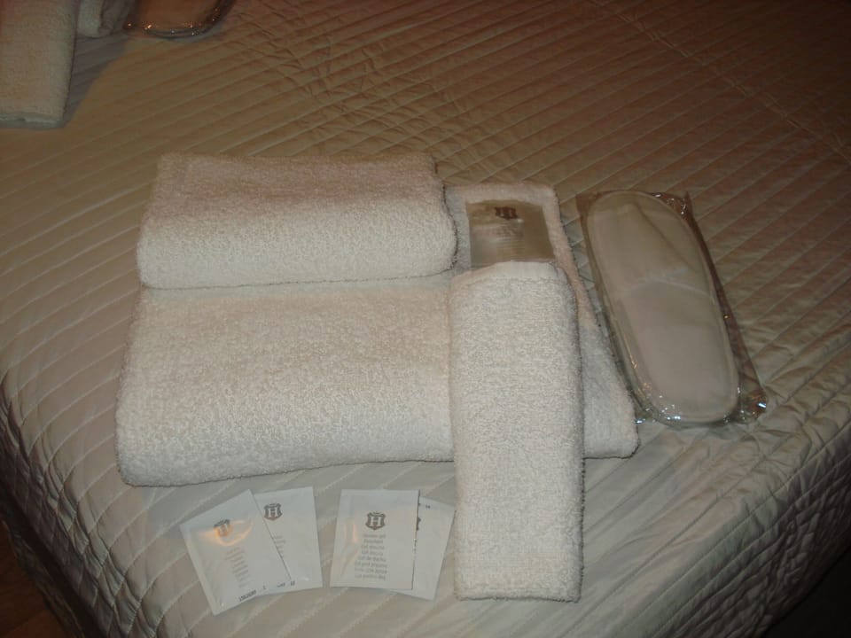 Bathroom amenities