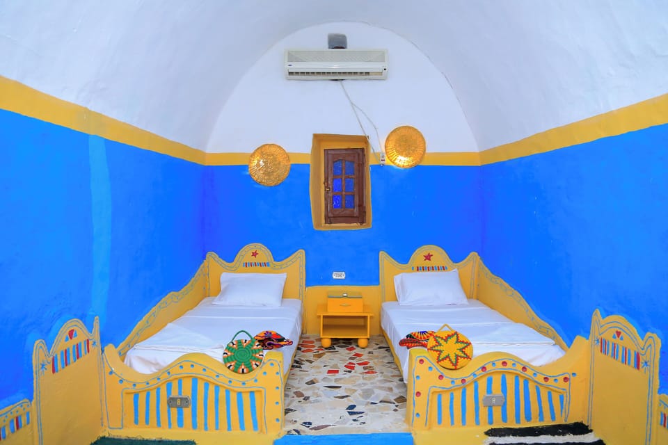 Legacy Twin Beds Room | Free minibar items, individually decorated, desk, free WiFi