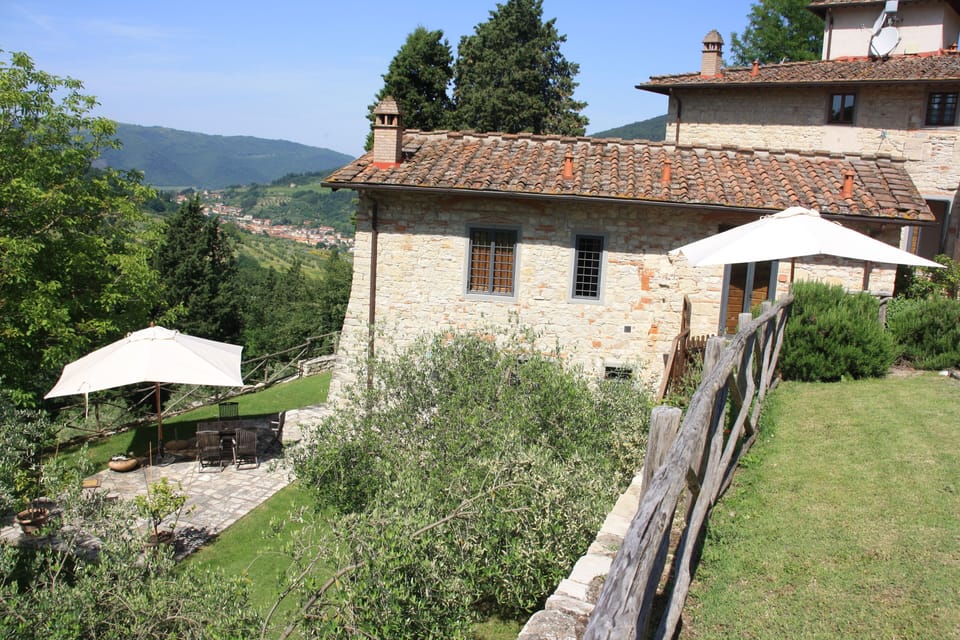 Villa :  garden and deck terraces shown