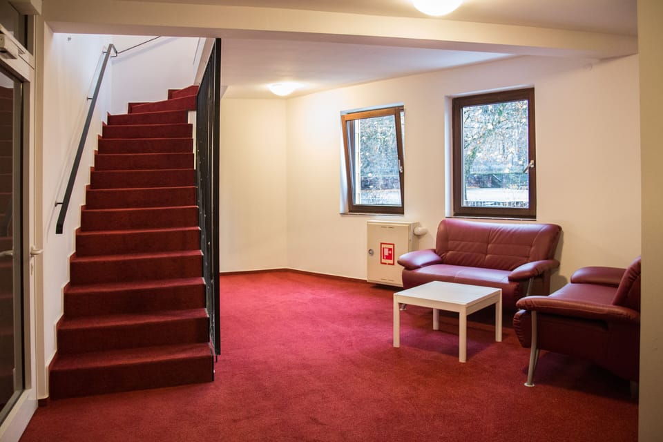 Double Room | Desk, free WiFi, bed sheets