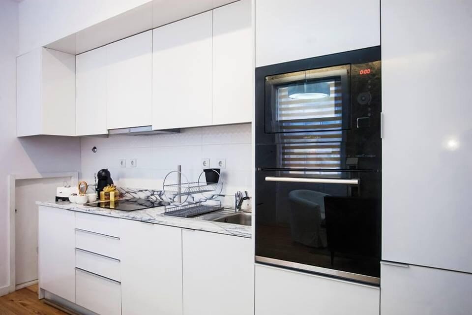 Premium Apartment, 2 Bedrooms, Beachside | Shared kitchen | Fridge, microwave, stovetop, coffee/tea maker