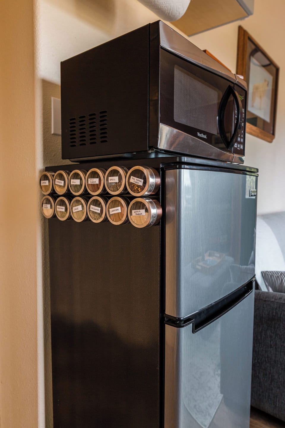 Cranberry Cabin | Private kitchen | Coffee/tea maker, fridge, microwave, stovetop