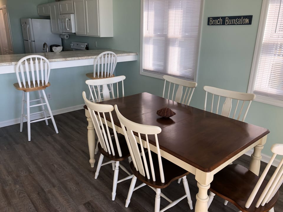 Dining area with breakfast bar also.