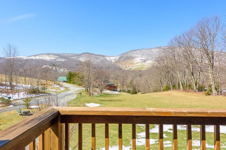 Beautiful views of surrounding mountains from private deck