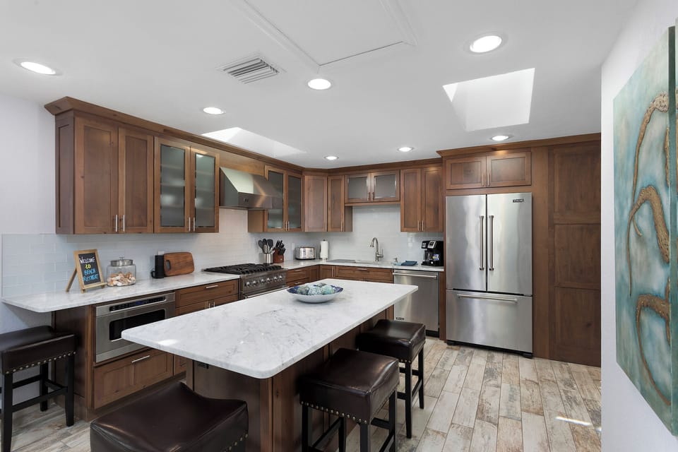Large gourmet Viking kitchen