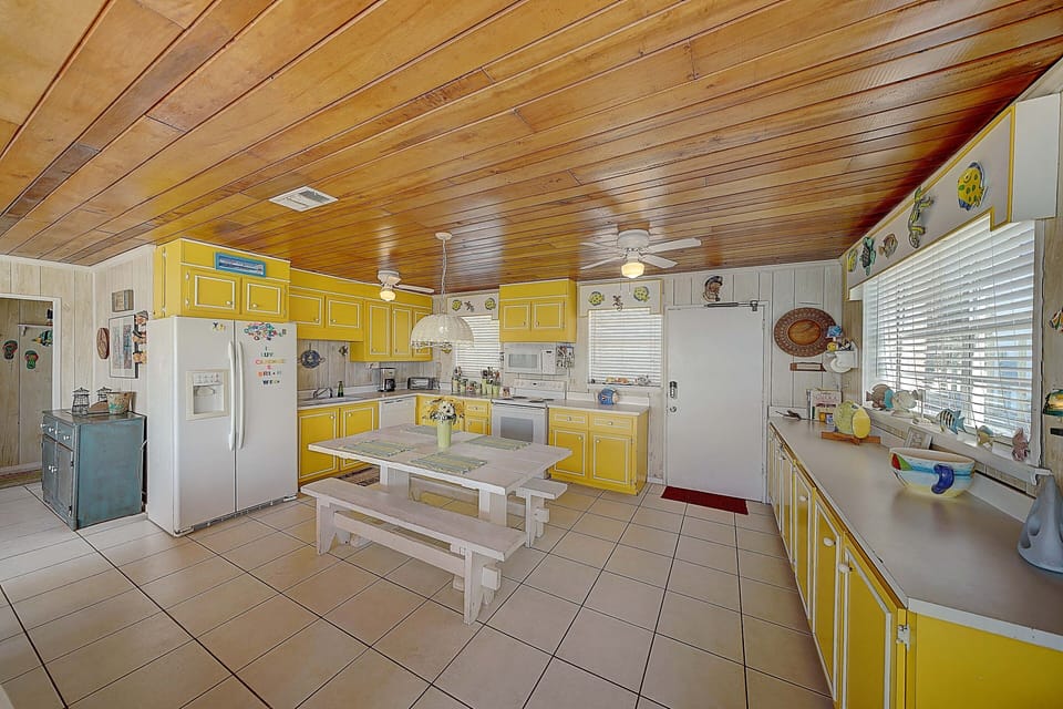 Fully stocked kitchen.