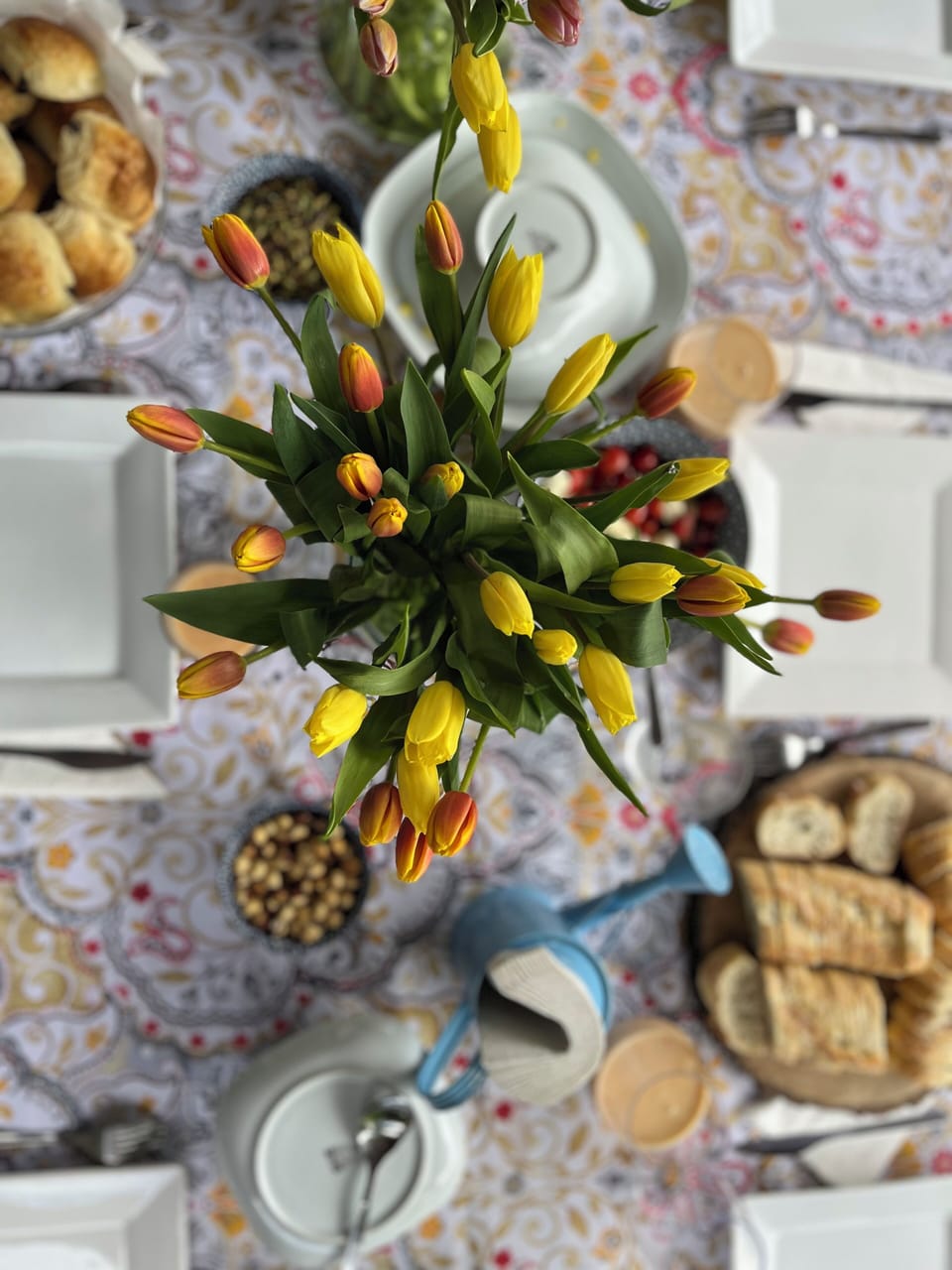 Share family moments - eat brunch outside table for 10 under our covered patio