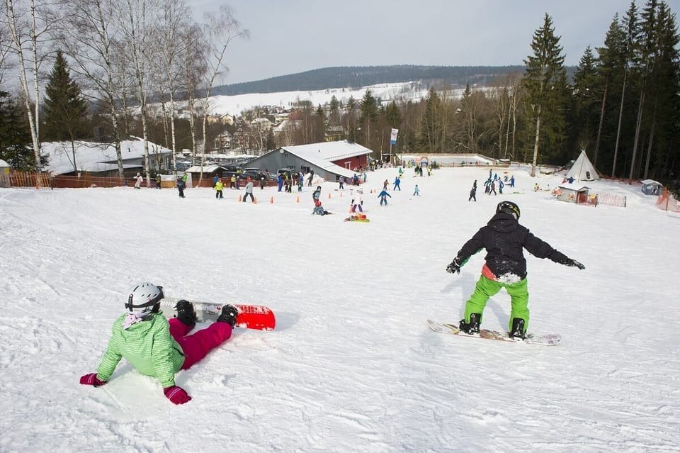 Snow and ski sports
