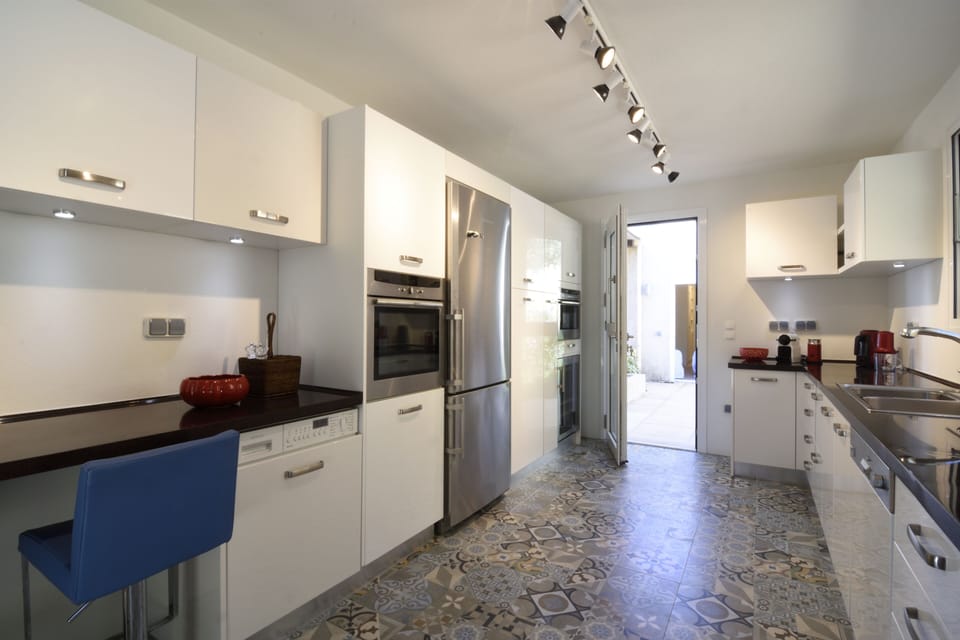 Fully equipped kitchen (Nespresso, Liebherr, Miele)