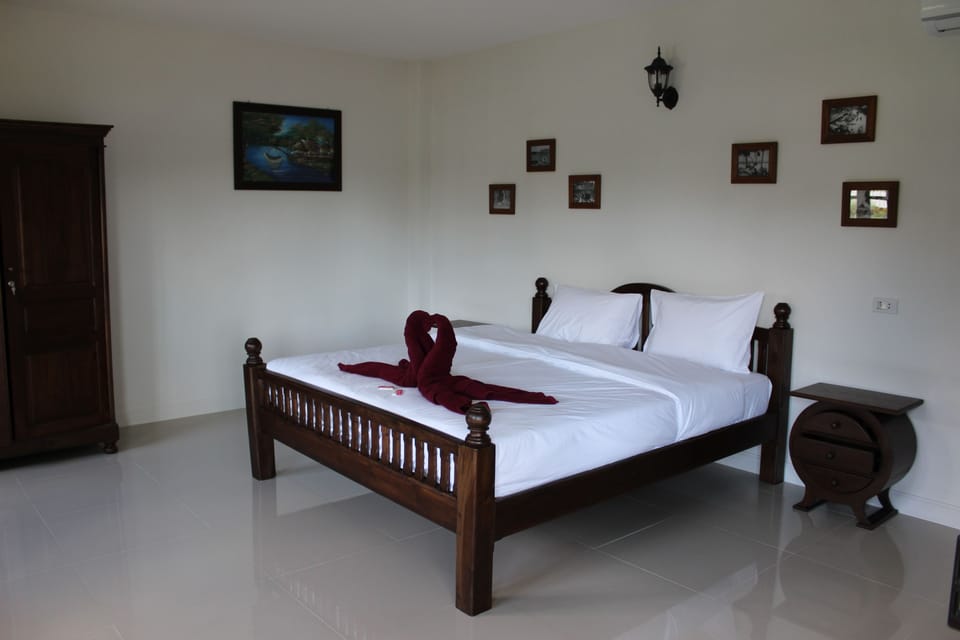 Villa | In-room safe, laptop workspace, soundproofing, rollaway beds (surcharge)