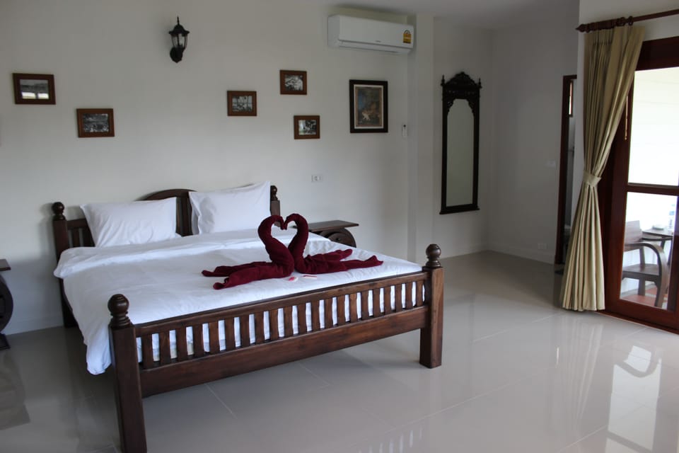 Villa | In-room safe, laptop workspace, soundproofing, rollaway beds (surcharge)
