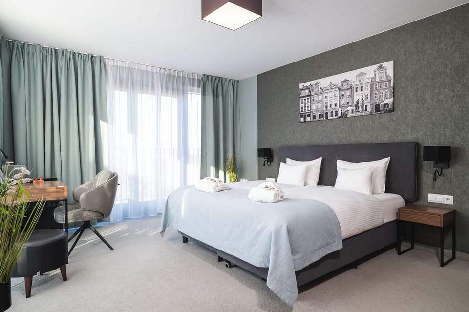 Premium Double Room | Desk, soundproofing, iron/ironing board, free cribs/infant beds