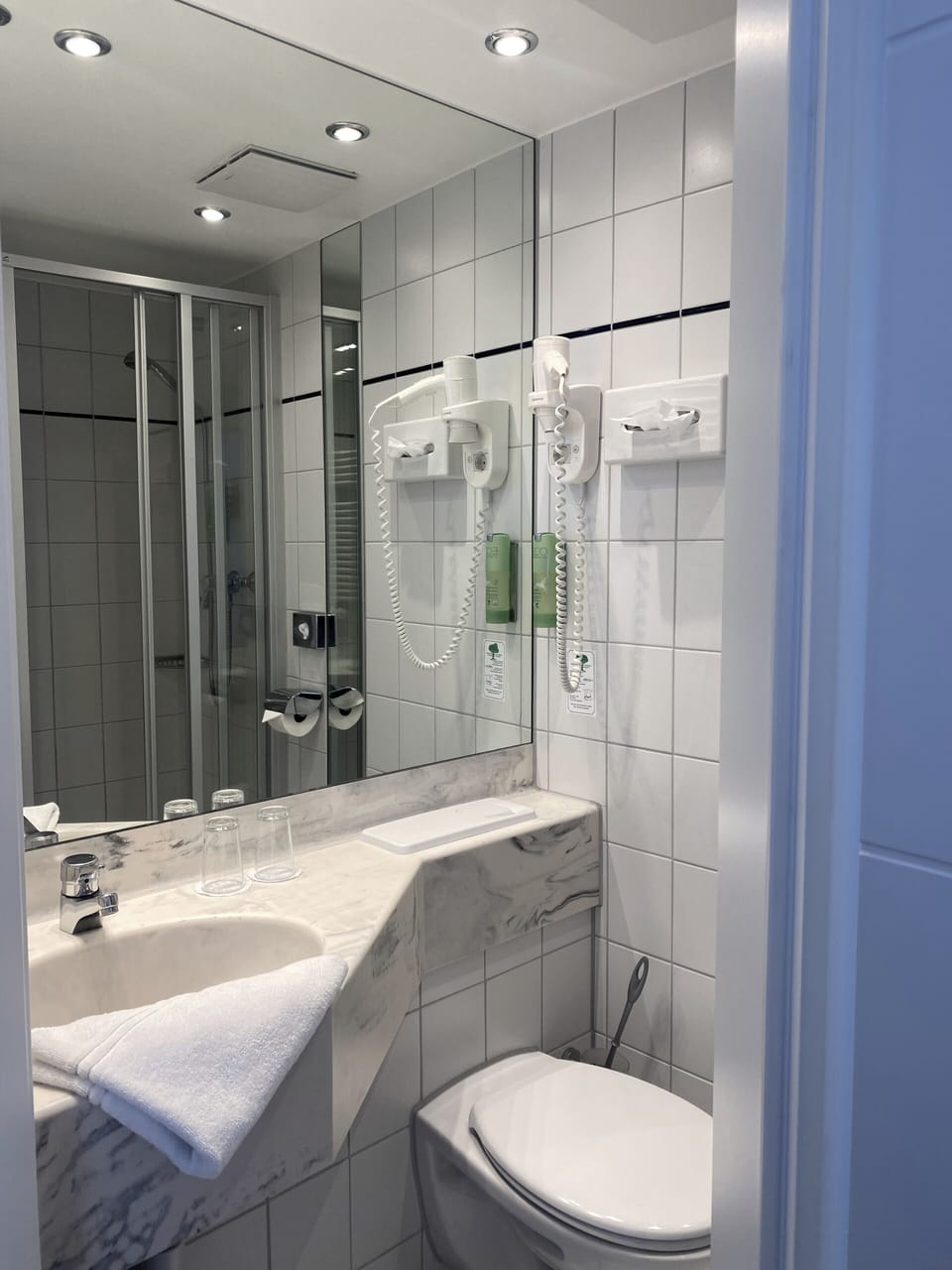 Shower, free toiletries, hair dryer, towels