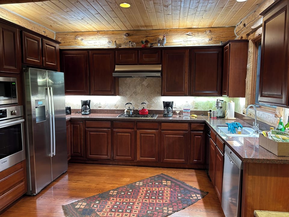 Kitchen left