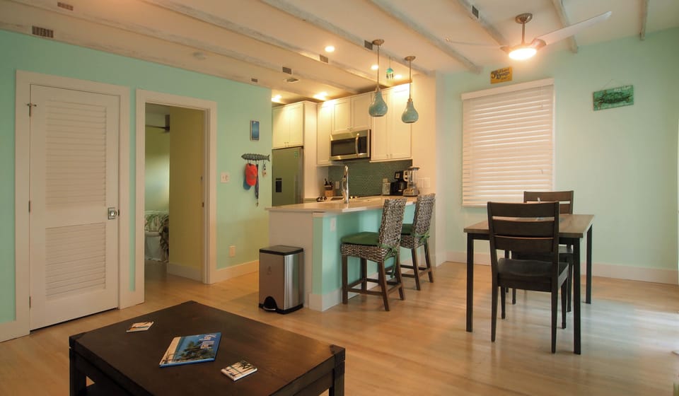 Living/Dining Area - Beautiful open area for relaxing or dining....