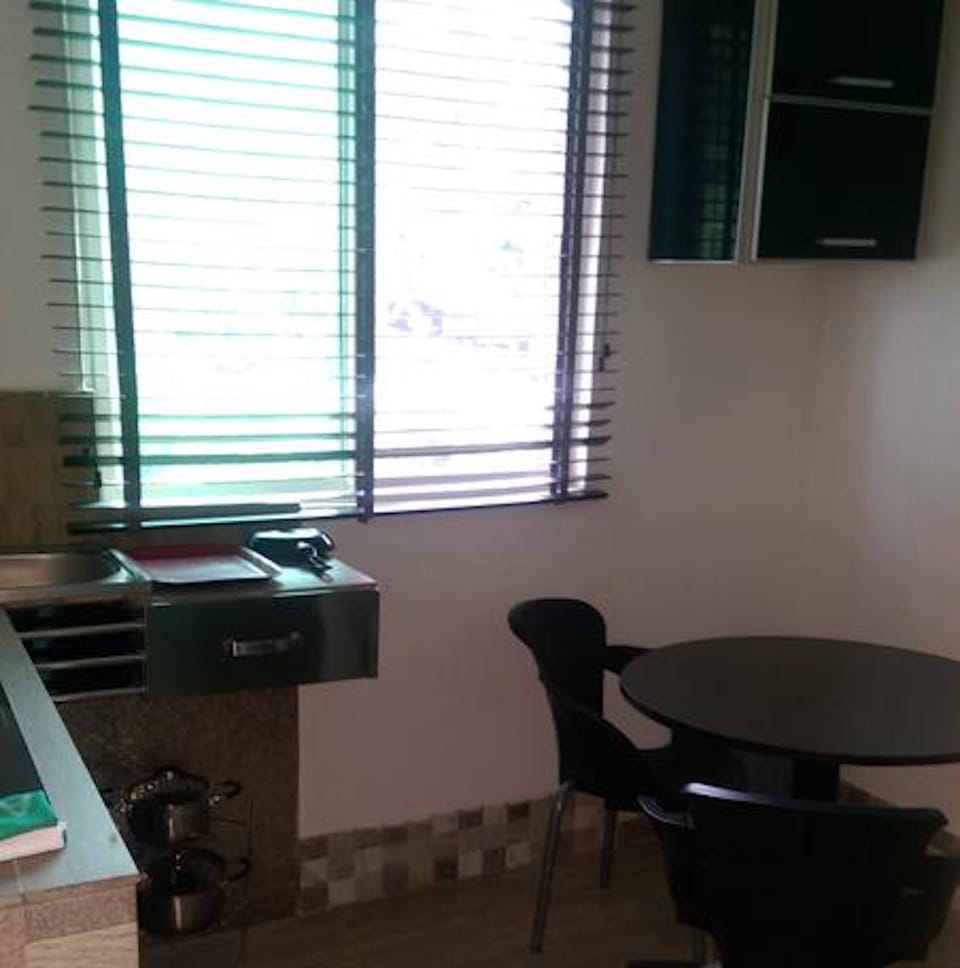 Studio | Desk, laptop workspace, free WiFi, bed sheets