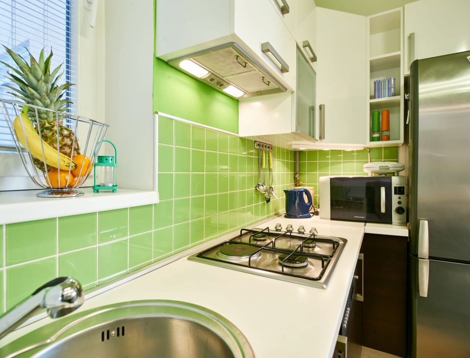 Apartment, 1 Bedroom | Private kitchen | Full-size fridge, microwave, oven, stovetop