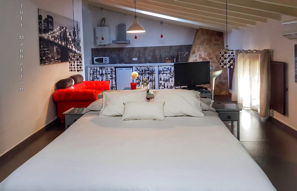 Exclusive Loft, Private Bathroom, Courtyard View | Interior