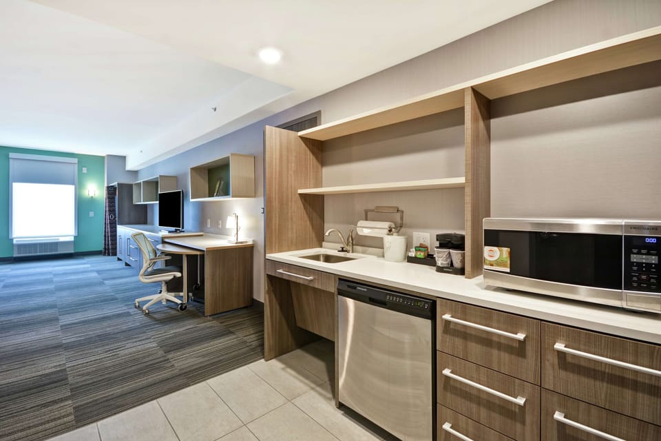 Fridge, microwave, dishwasher, coffee/tea maker